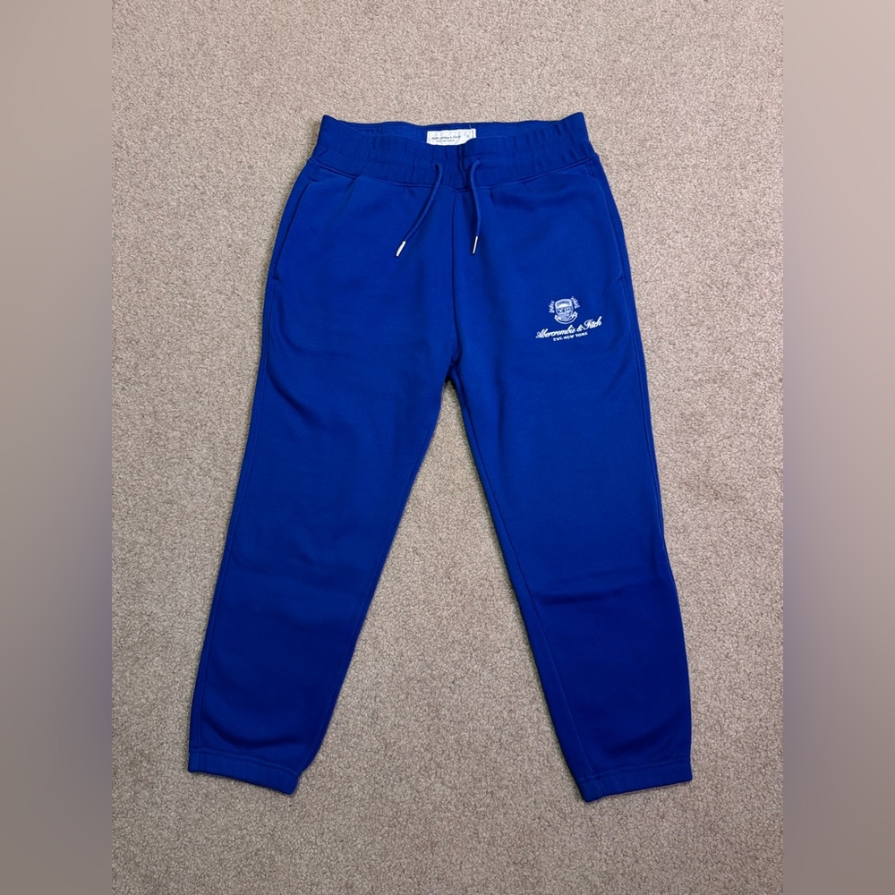 Abercrombie & Fitch Soft AF Fleece Sweatpants Short Length Small NWT